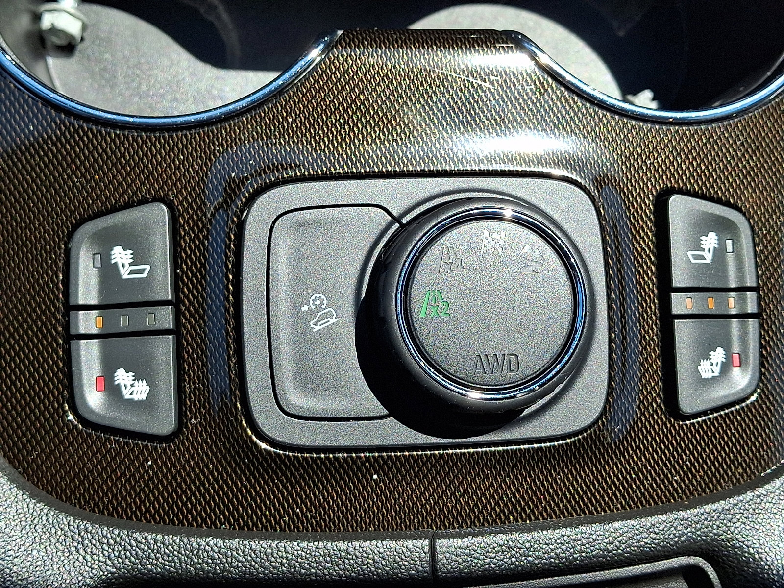 Used 2020 GMC Acadia AT4 w/ LPO, Floor Liner Package AWD/4WD image 26