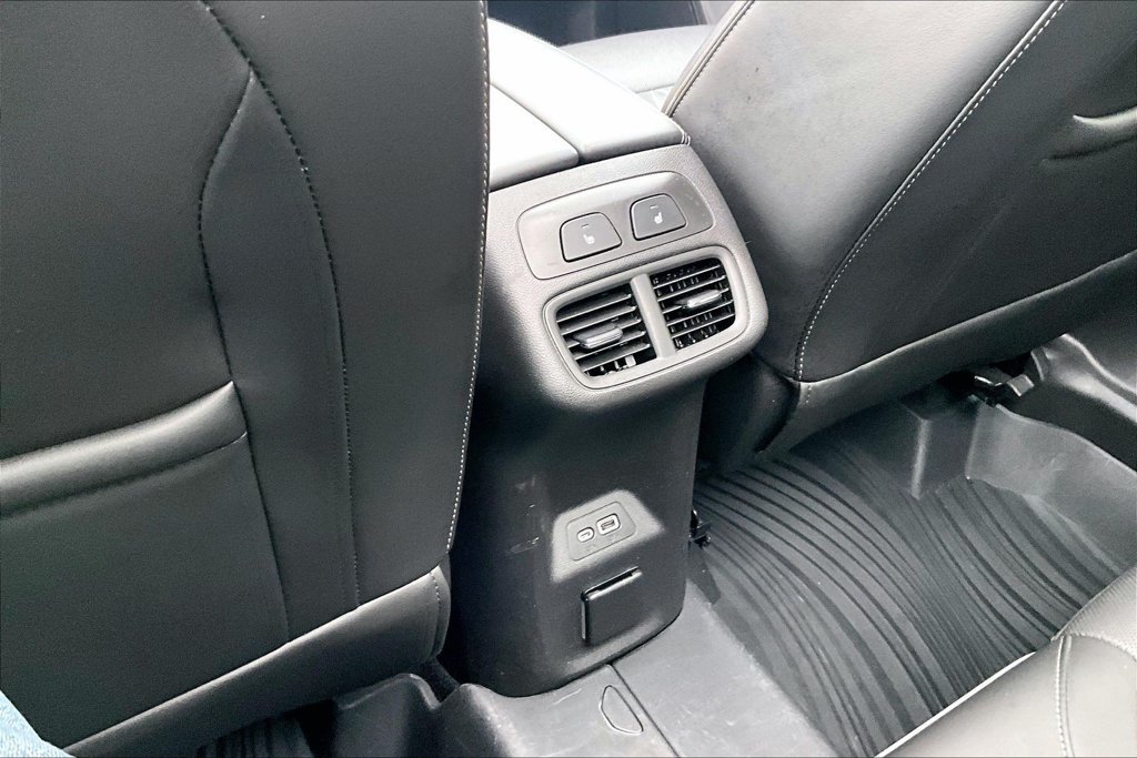 Used 2021 Buick Envision Avenir AWD/4WD image 11