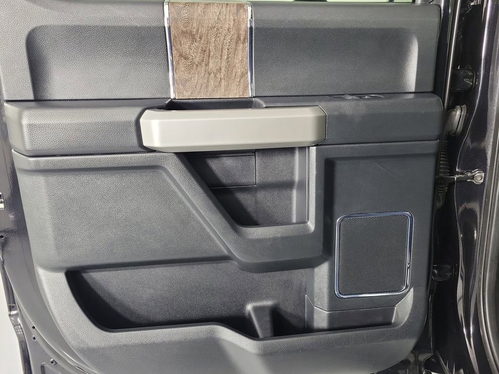 Used 2019 Ford F250 Lariat w/ Lariat Ultimate Package image 10