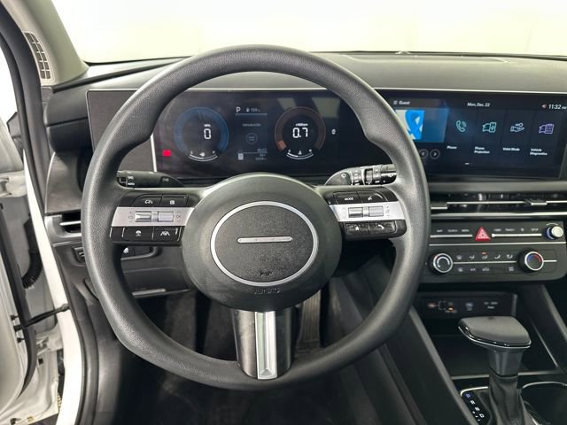 Certified 2025 Hyundai Tucson SE image 14