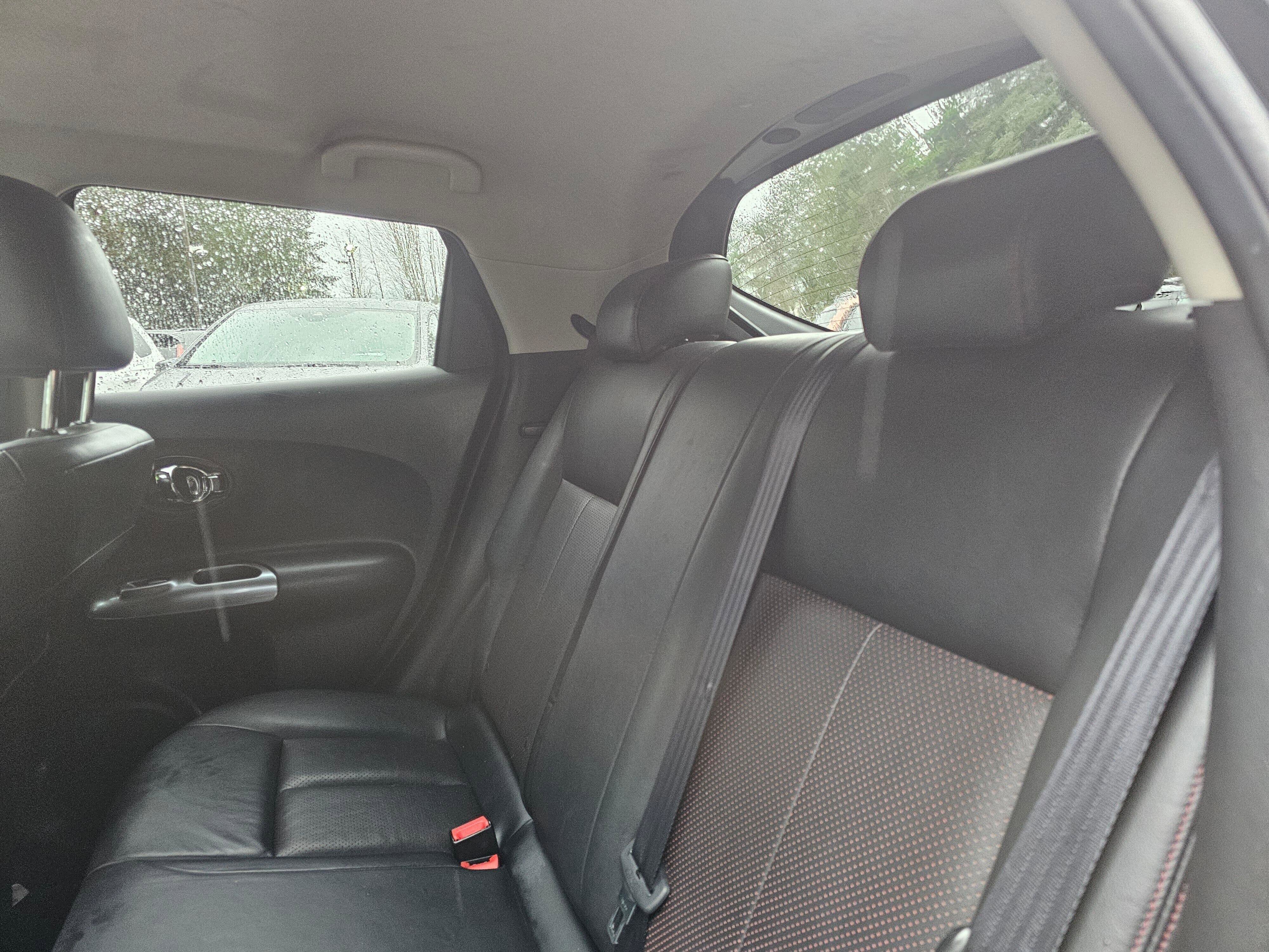 Used 2012 Nissan Juke SL image 18