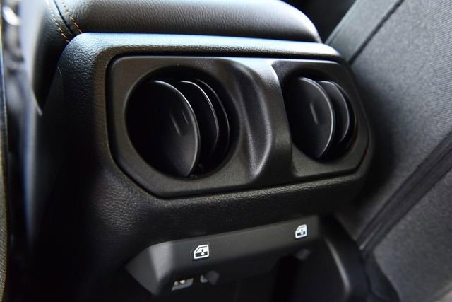 Used 2025 Jeep Wrangler Unlimited Sahara w/ Safety Group AWD/4WD image 24