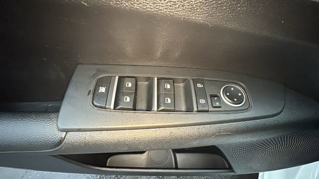 Used 2024 Kia Forte LXS image 13