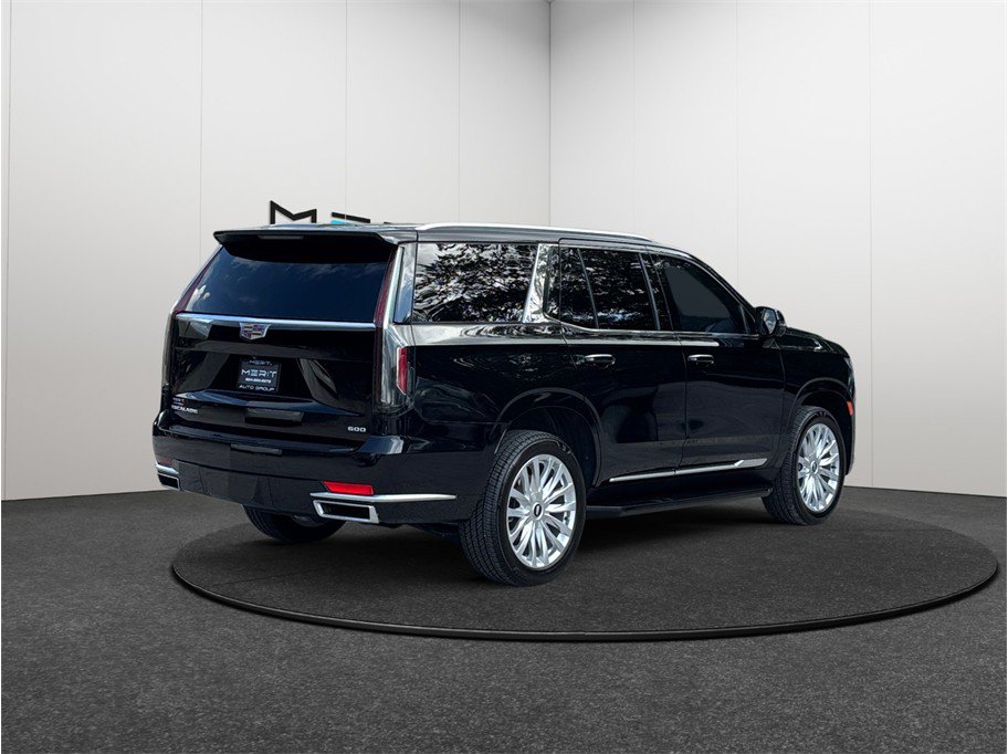 Used 2022 Cadillac Escalade Luxury RWD image 9