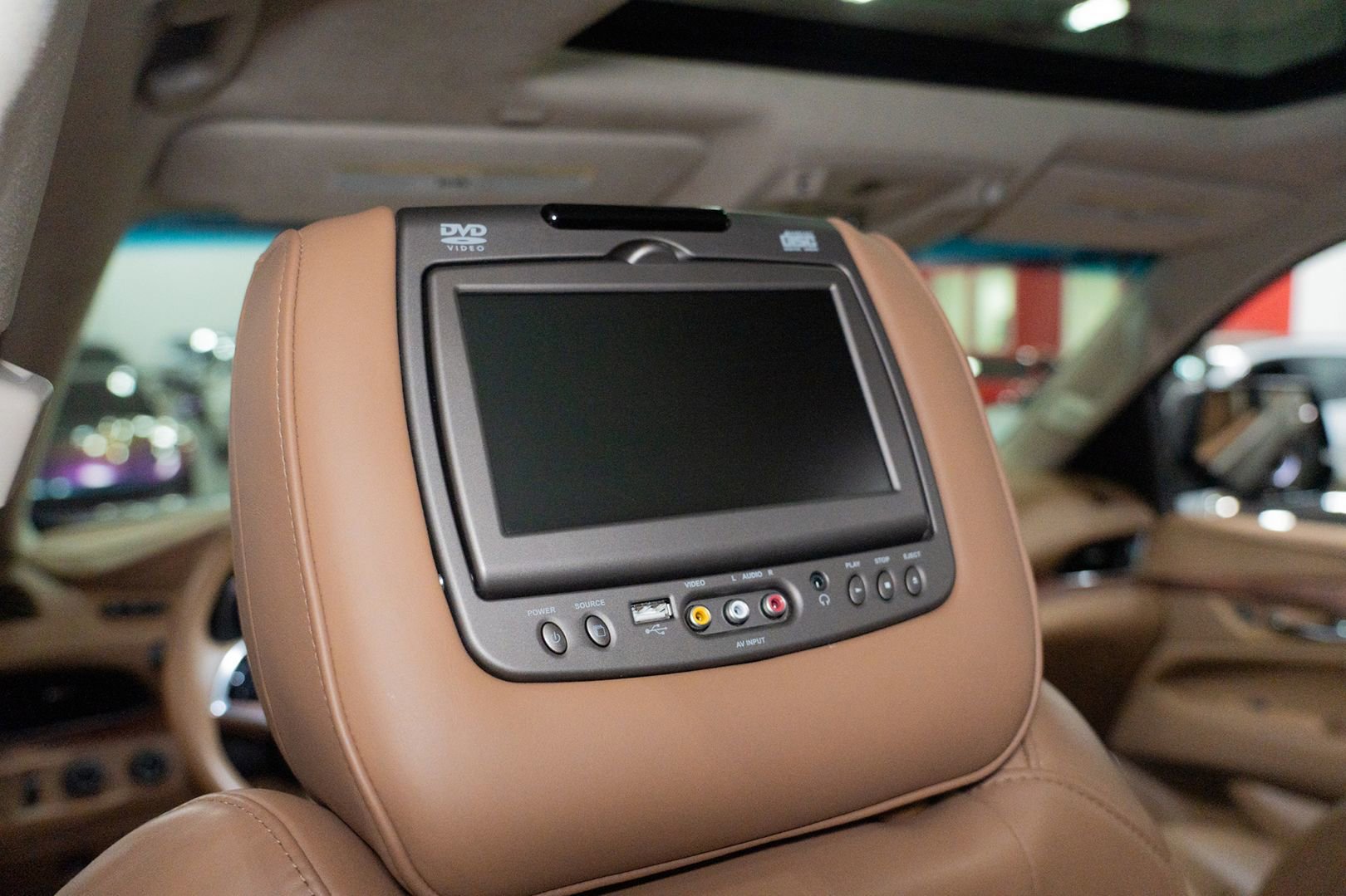 Used 2016 Cadillac Escalade ESV Platinum AWD/4WD image 32