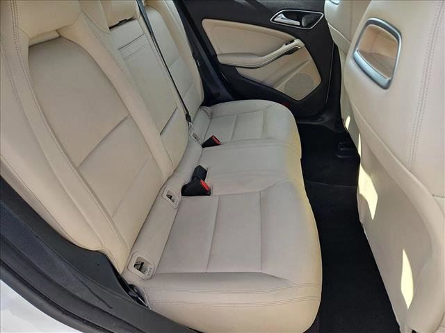 Used 2018 Mercedes-Benz CLA 250 image 19