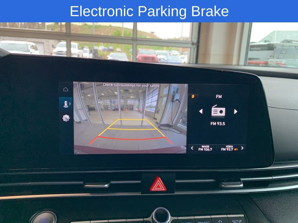 Used 2023 Hyundai Elantra SEL w/ Convenience Package image 10