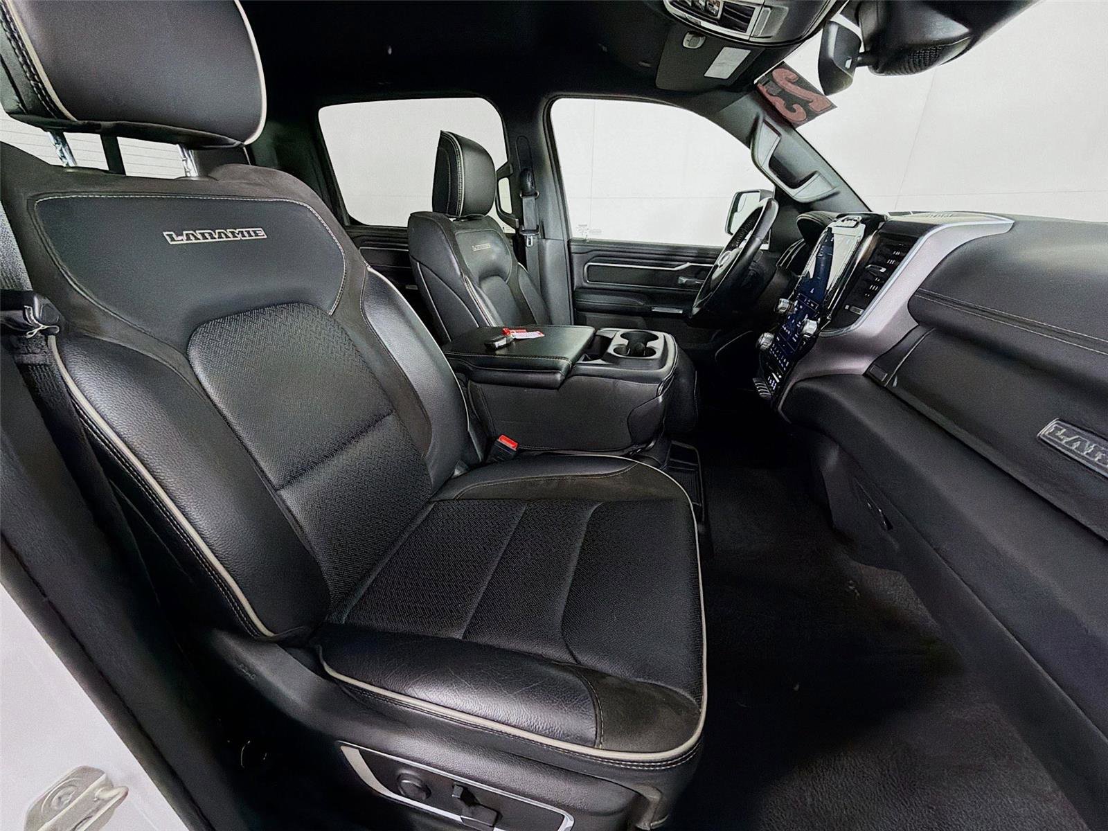 Used 2023 RAM 1500 Laramie image 28