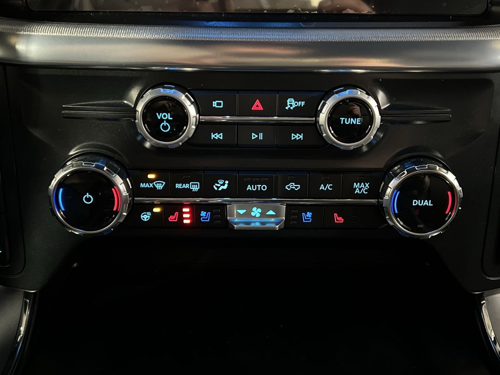 New 2026 Ford F150 Lariat w/ Equipment Group 501A Mid image 21