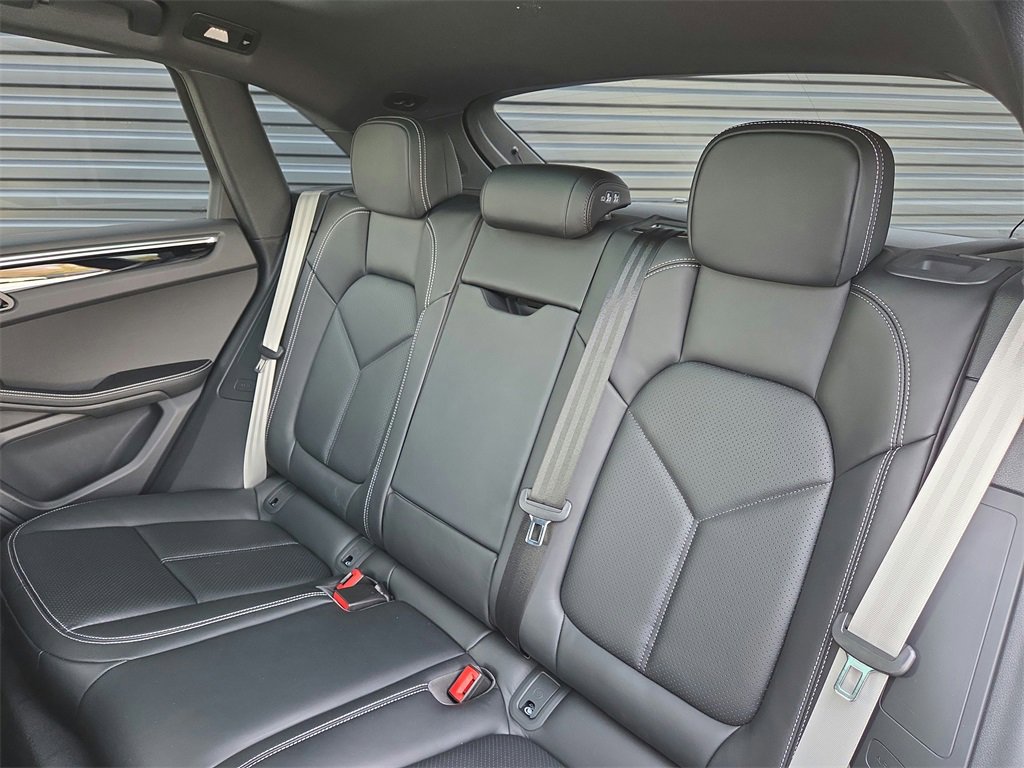New 2026 Porsche Macan S image 16