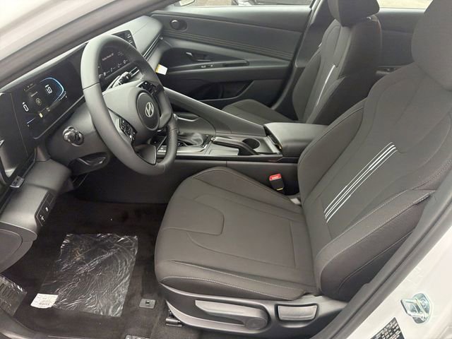 New 2026 Hyundai Elantra Sport image 9