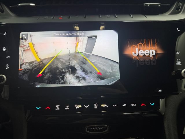New 2026 Jeep Grand Cherokee Limited w/ Trailer Tow Package AWD/4WD image 18