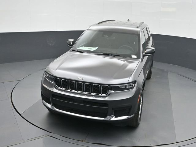New 2026 Jeep Grand Cherokee L Laredo w/ MOPAR Finishing Package image 38