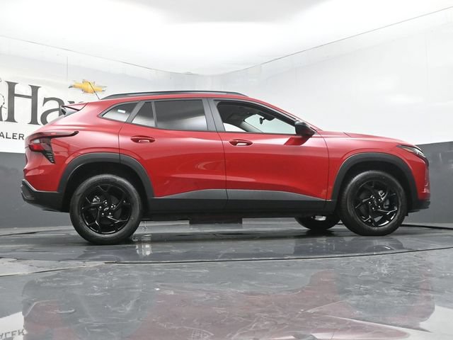 New 2026 Chevrolet Trax LT w/ Midnight Edition FWD image 31