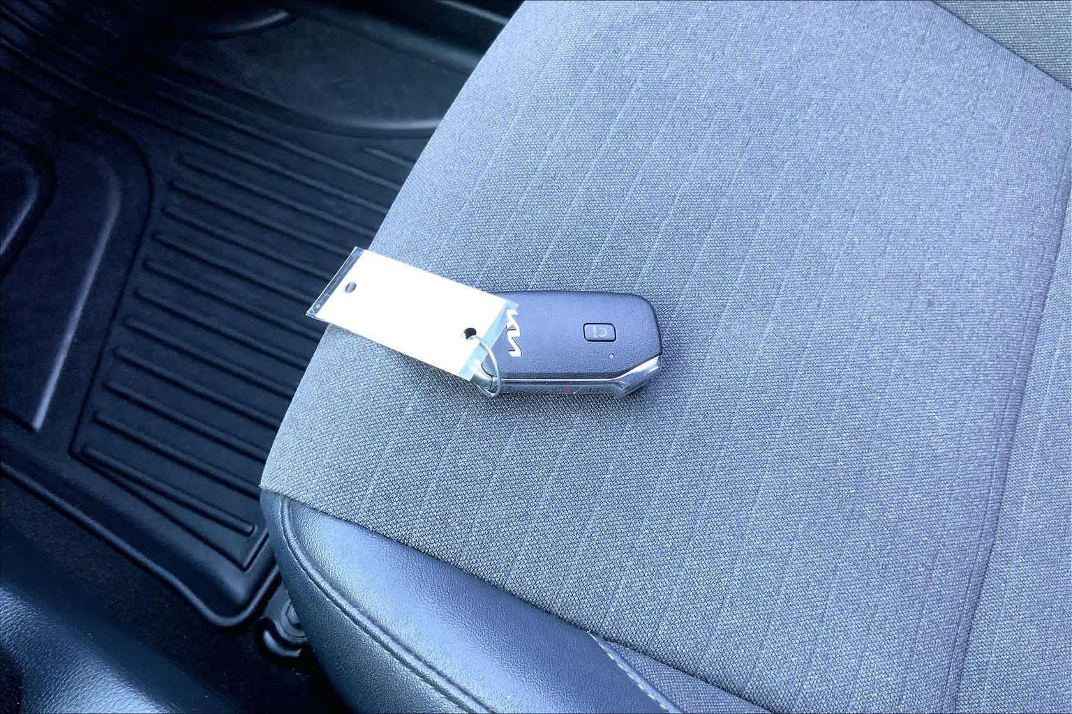 Used 2023 Kia Seltos S w/ Navigation Package FWD image 15