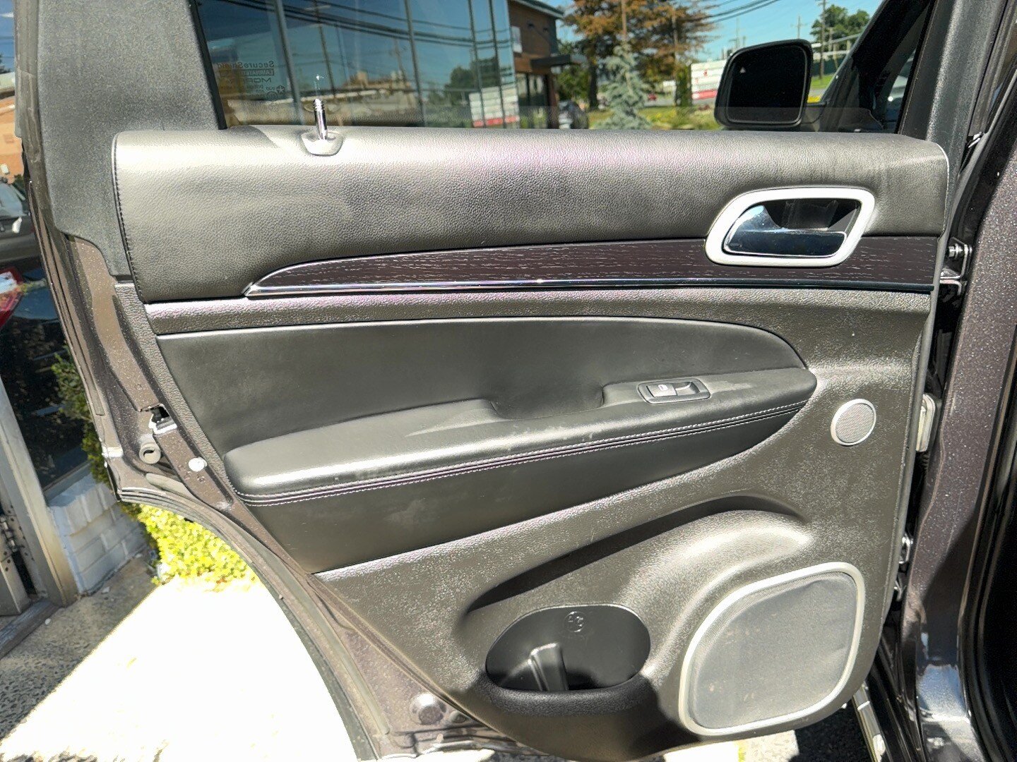 Used 2018 Jeep Grand Cherokee Summit AWD/4WD image 24