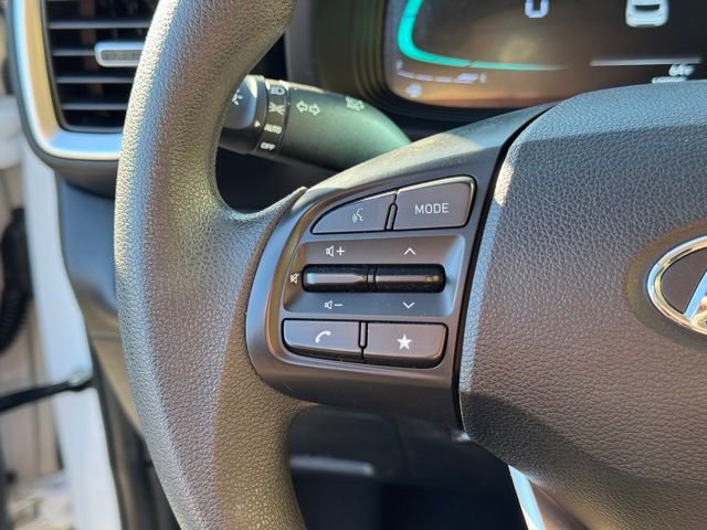 Used 2025 Hyundai Venue SE image 24
