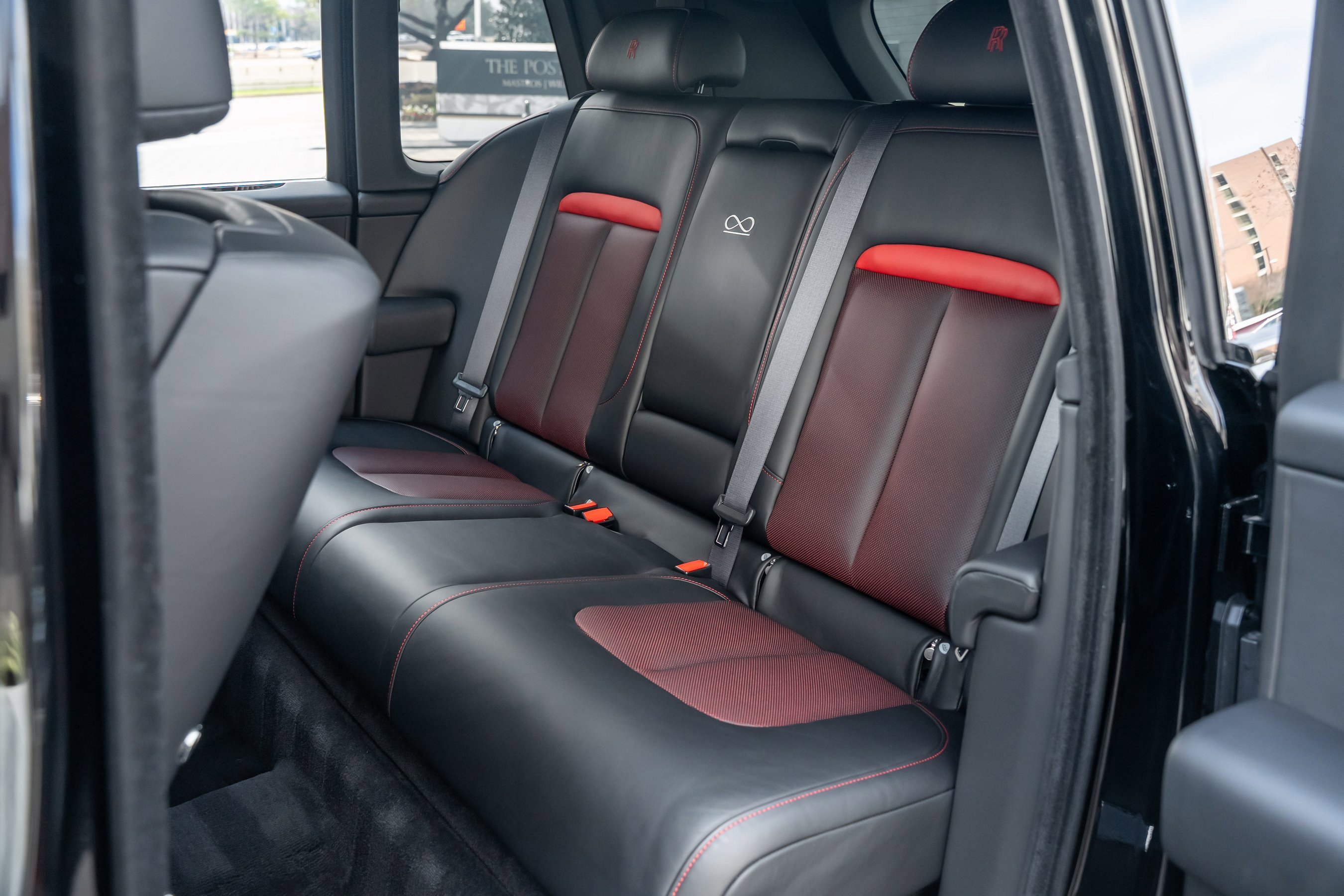 Certified 2024 Rolls-Royce Cullinan Black Badge image 45