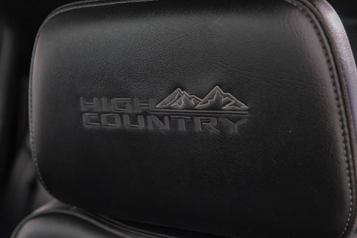 Used 2022 Chevrolet Silverado 3500 High Country image 34