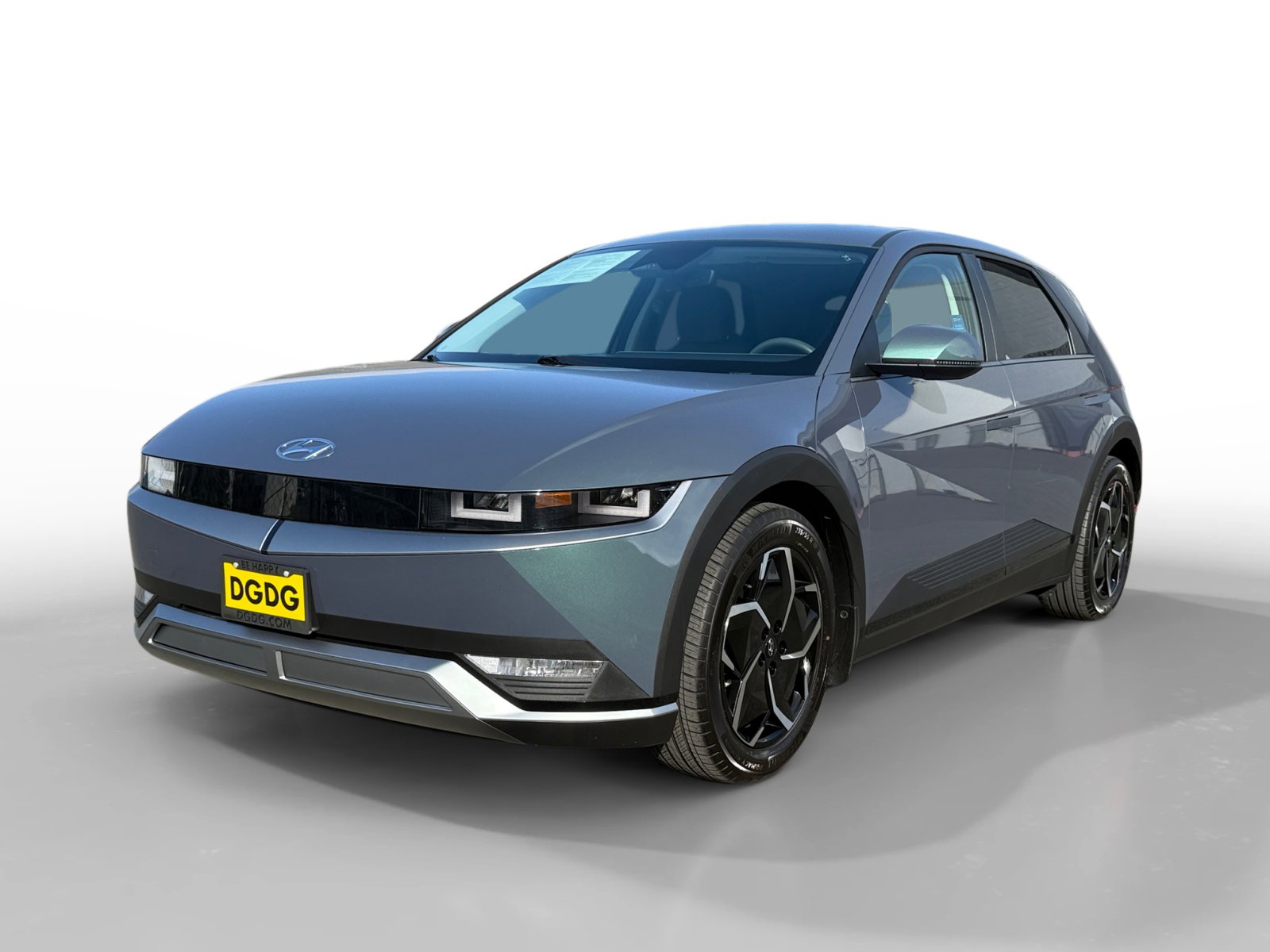 Used 2024 Hyundai Ioniq 5 SE image 1