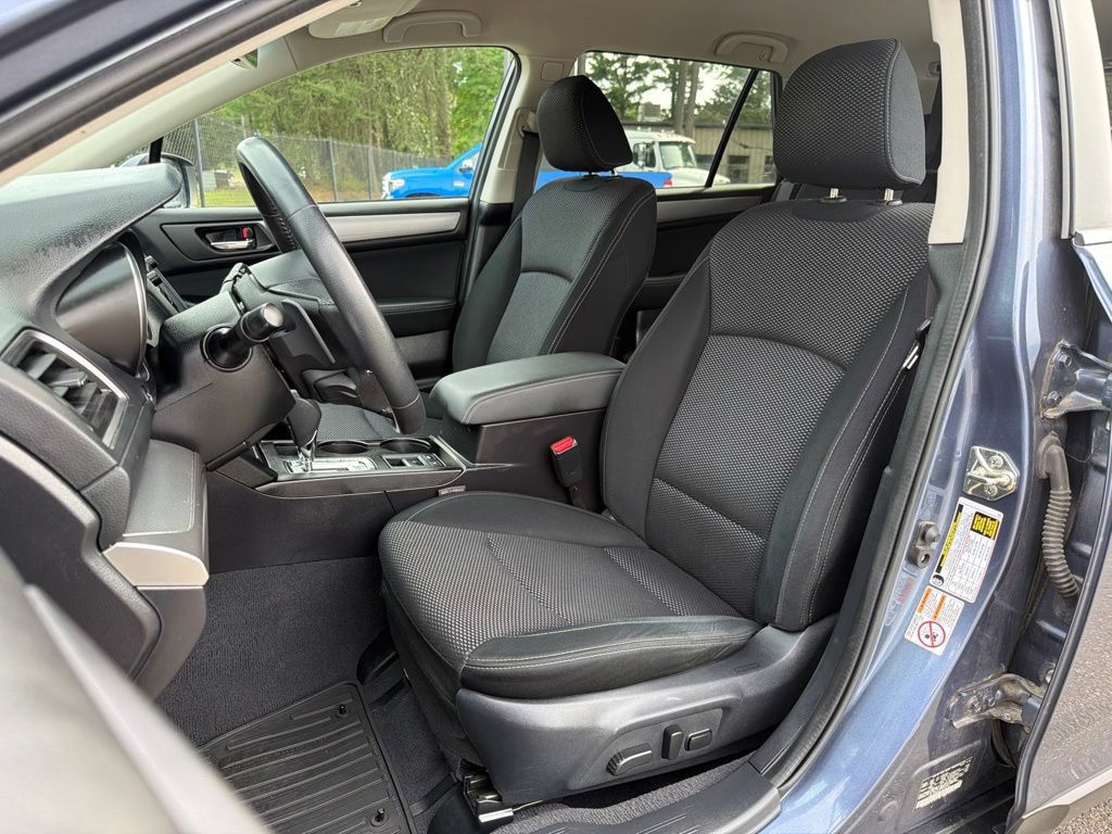 Used 2017 Subaru Outback 2.5i Premium AWD/4WD image 18