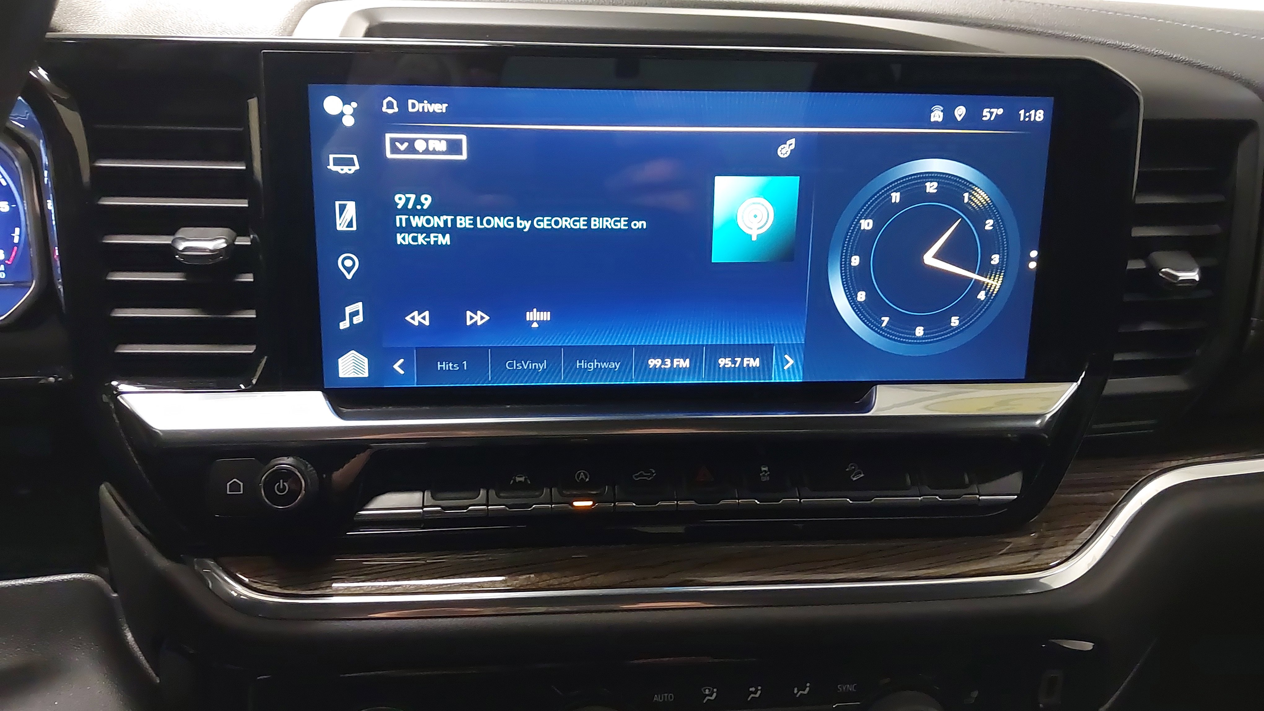 Certified 2023 Chevrolet Silverado 1500 LT w/ Z71 Off-Road Package image 20