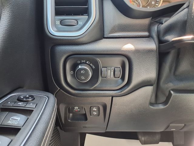 Used 2021 RAM 1500 Laramie AWD/4WD image 28