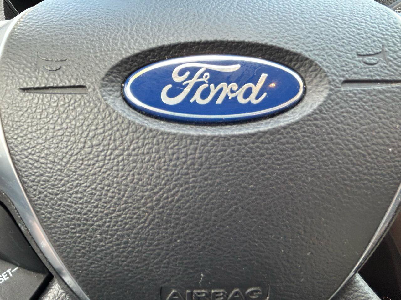 Used 2016 Ford Escape SE AWD/4WD image 19
