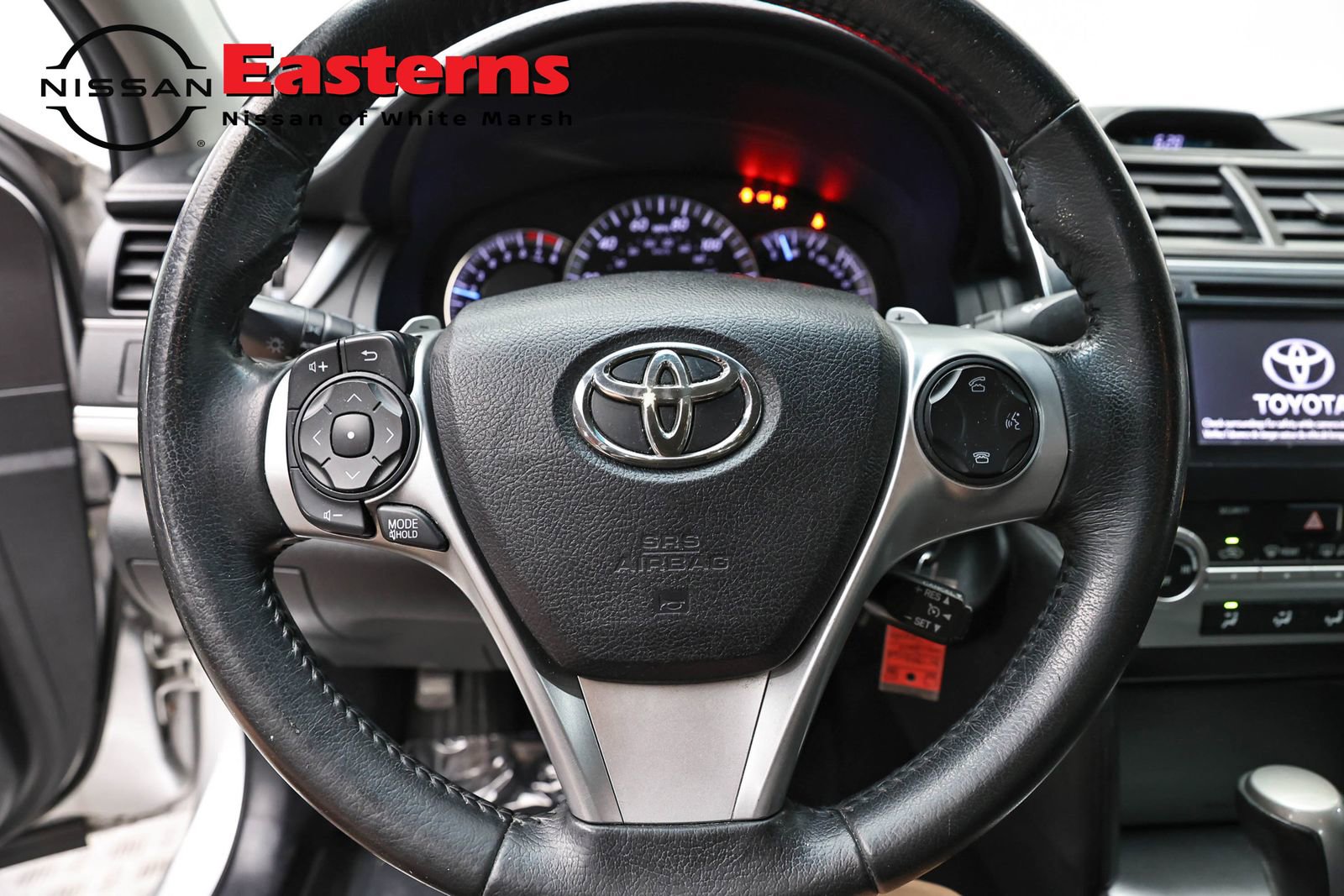 Used 2014 Toyota Camry SE FWD image 10