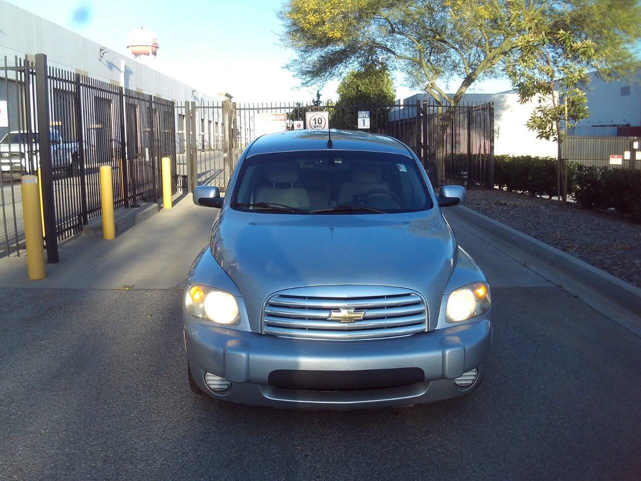 Used 2010 Chevrolet HHR LT image 16