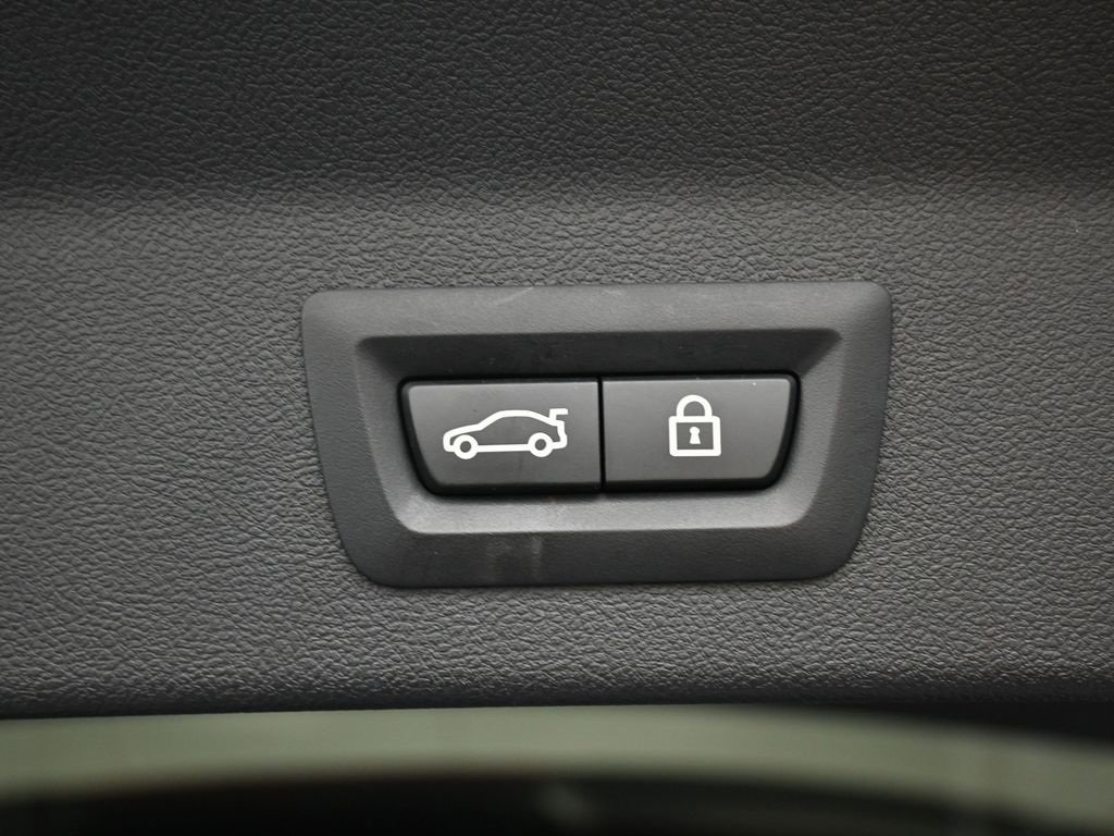 Used 2021 BMW X3 xDrive30i w/ Convenience Package image 18