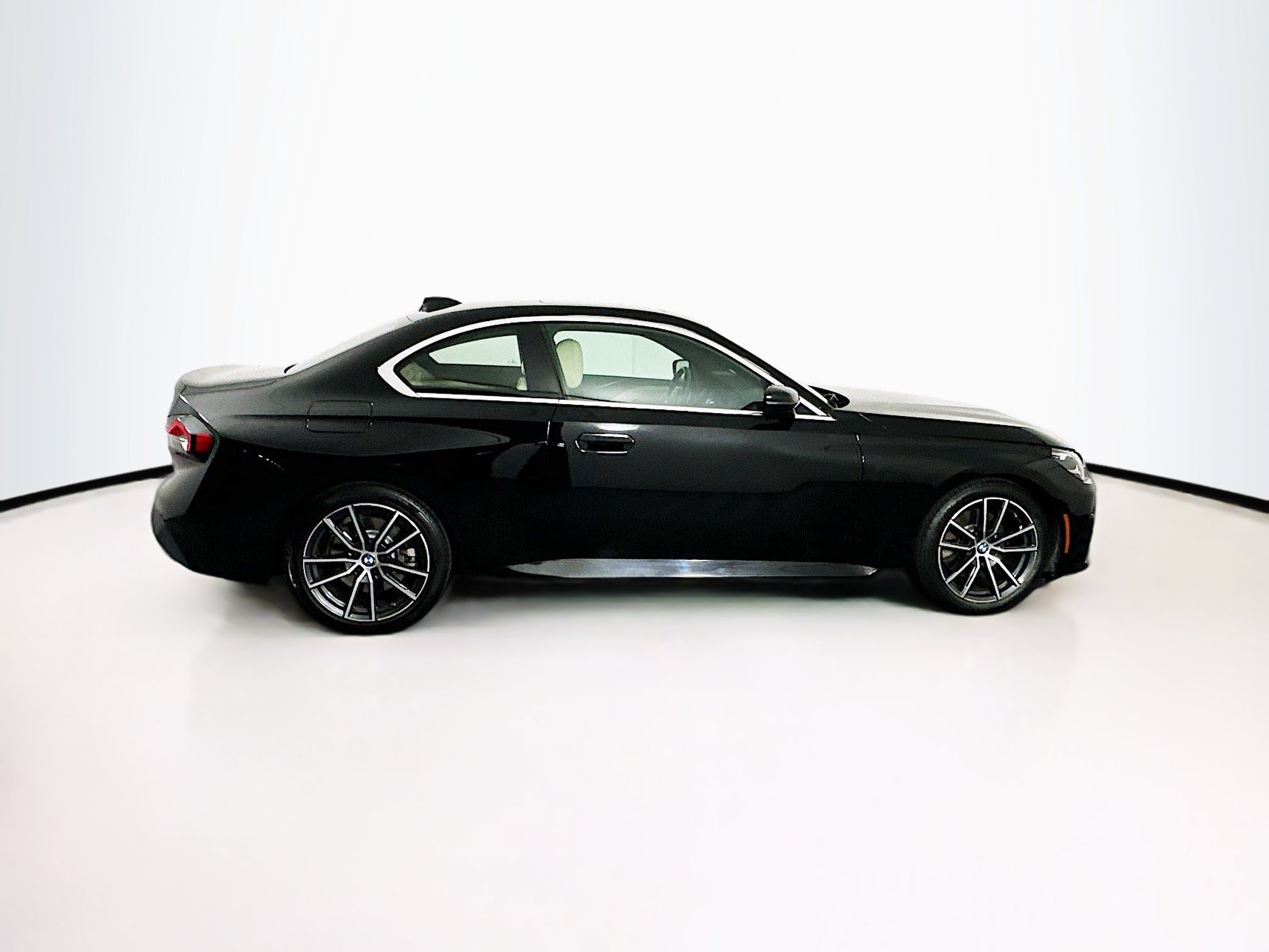 Used 2022 BMW 230i Coupe w/ Convenience Package RWD image 10