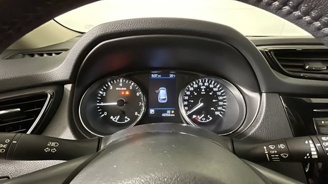 Used 2020 Nissan Rogue S FWD image 17