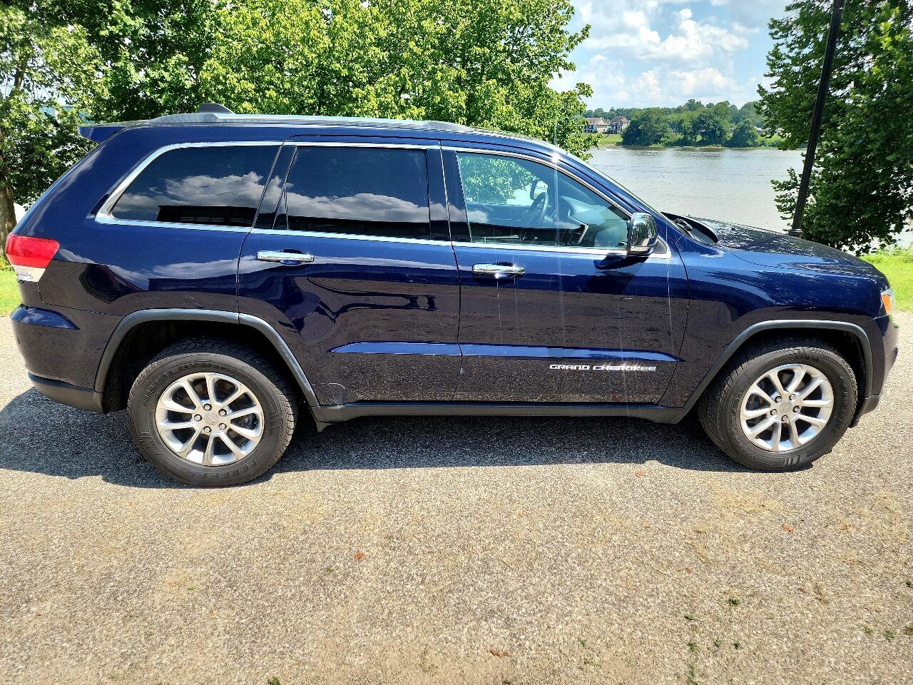 Used 2014 Jeep Grand Cherokee Limited image 6