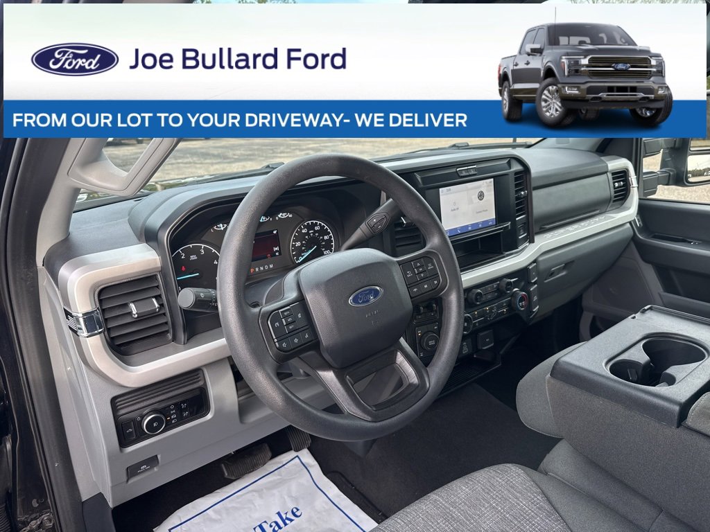 Used 2025 Ford F250 XLT w/ FX4 Off-Road Package image 2