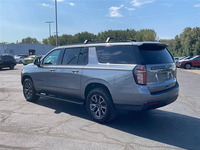 Used 2021 Chevrolet Suburban Z71 w/ Luxury Package AWD/4WD image 3