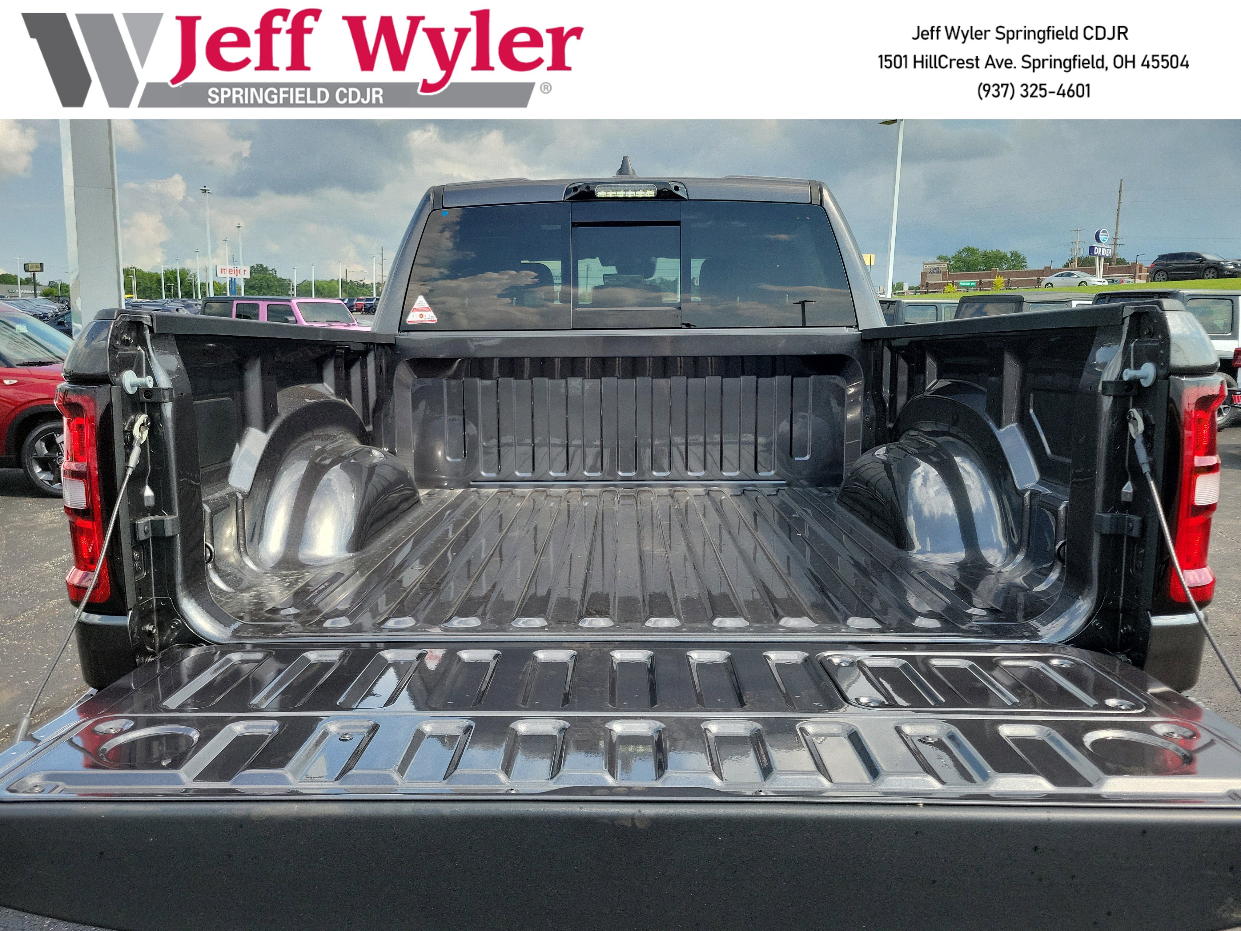 New 2026 RAM 1500 Laramie w/ Night Edition image 5