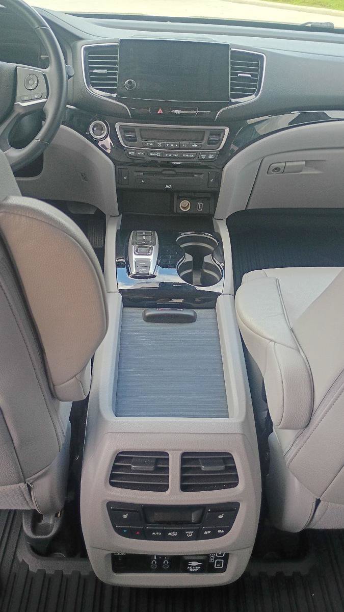 Used 2019 Honda Pilot Touring image 15