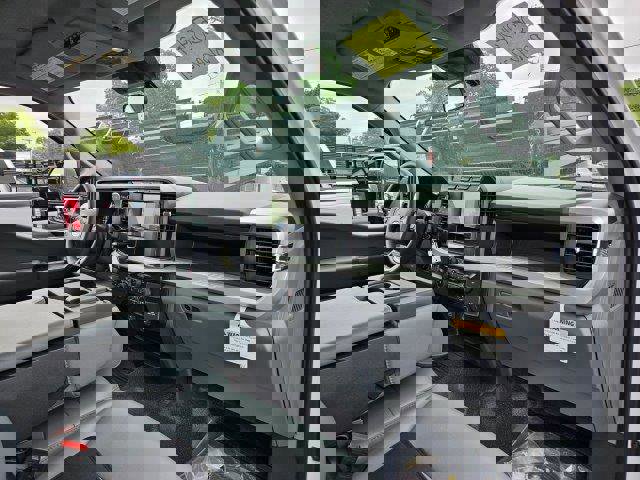 New 2024 Ford F550 4x4 Regular Cab Super Duty image 19