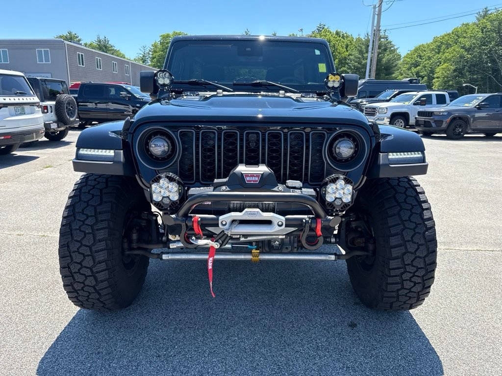Used 2025 Jeep Wrangler Unlimited Rubicon AWD/4WD image 8