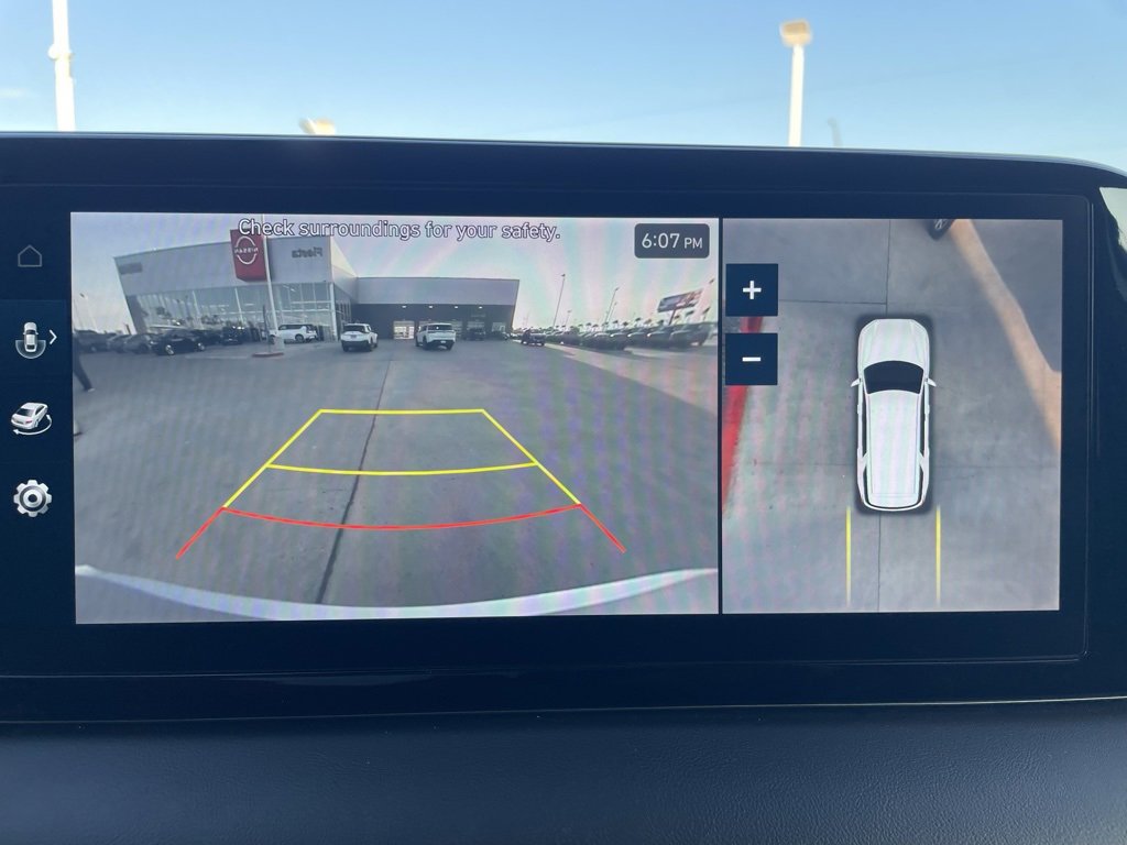 Used 2024 Hyundai Palisade Calligraphy image 12