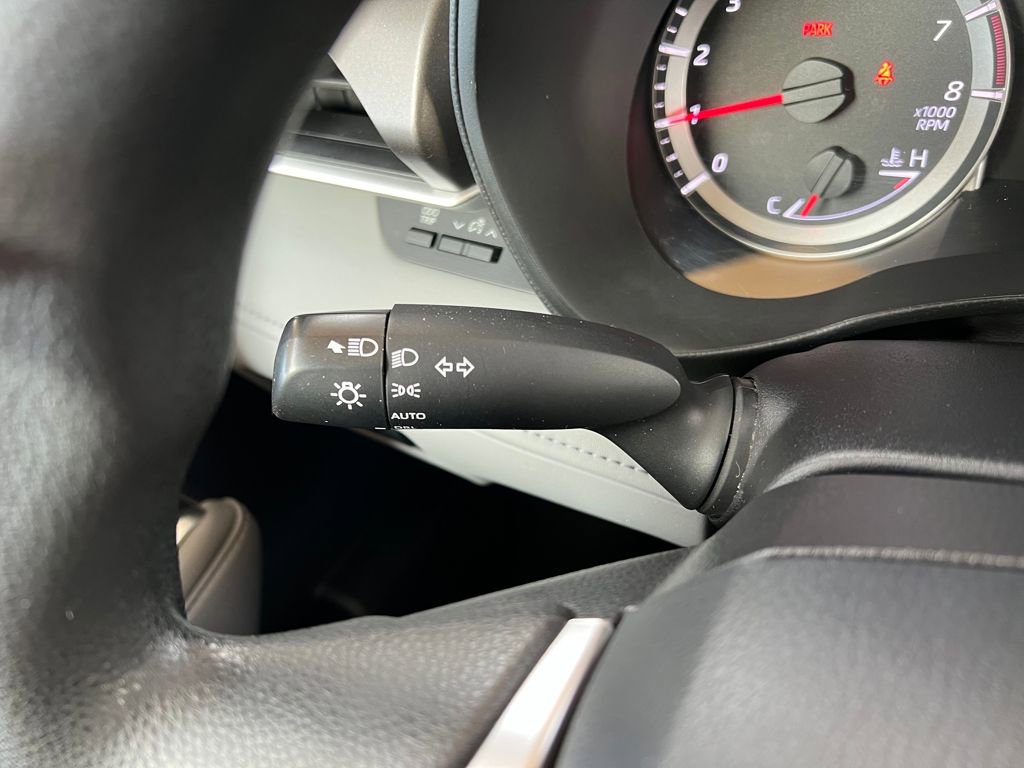 Used 2022 Toyota Highlander L image 15