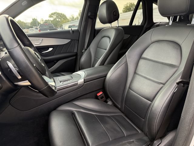 Used 2020 Mercedes-Benz GLC 300 image 24
