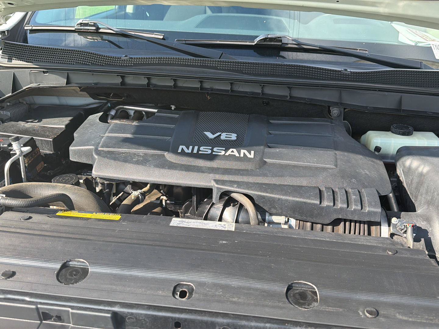 Used 2017 Nissan Titan SV AWD/4WD image 32