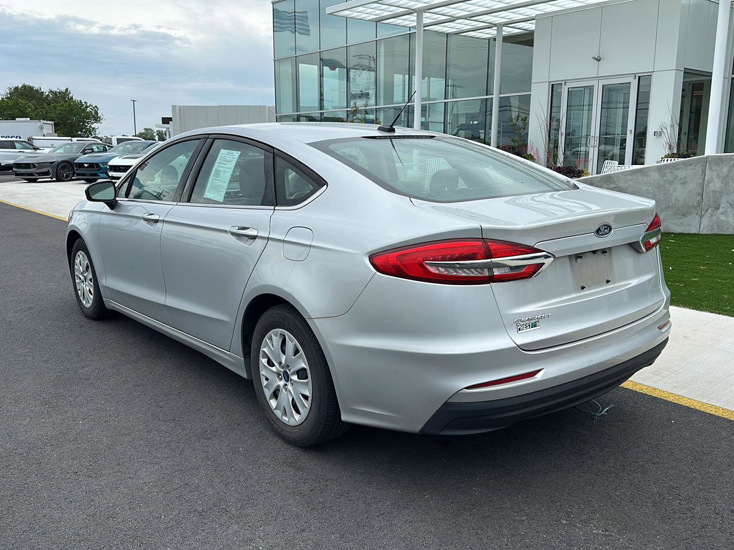 Used 2019 Ford Fusion S FWD image 7