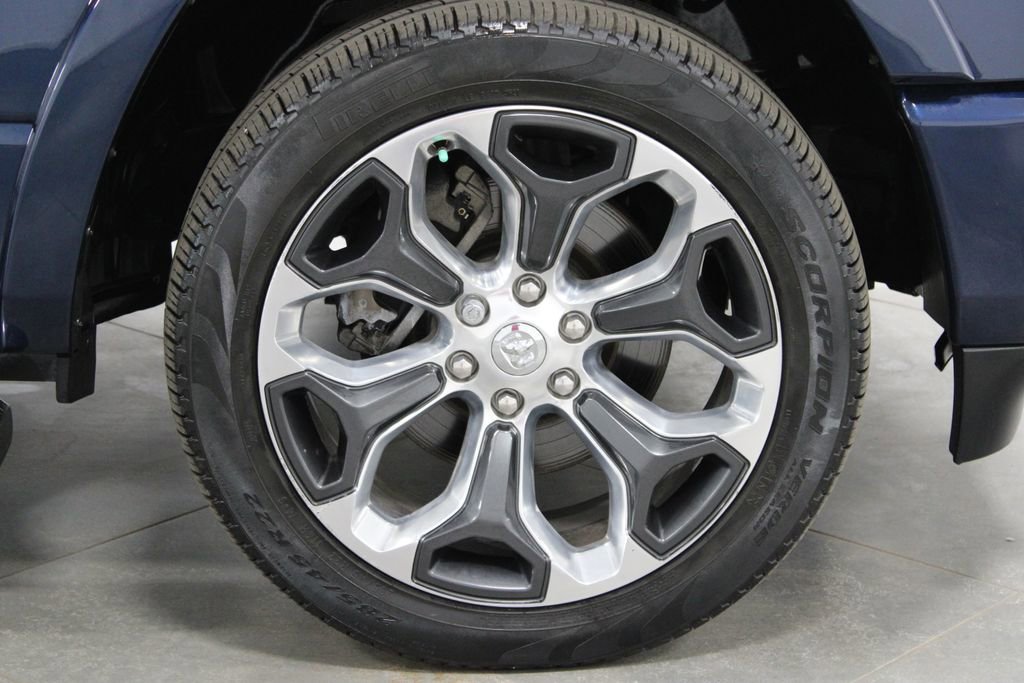 Used 2022 RAM 1500 Limited w/ Body-Colour Bumper Group AWD/4WD image 12