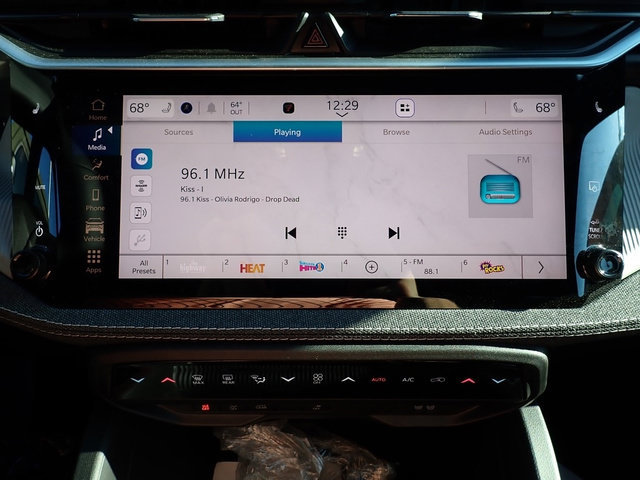 New 2026 Jeep Cherokee Laredo AWD/4WD image 21