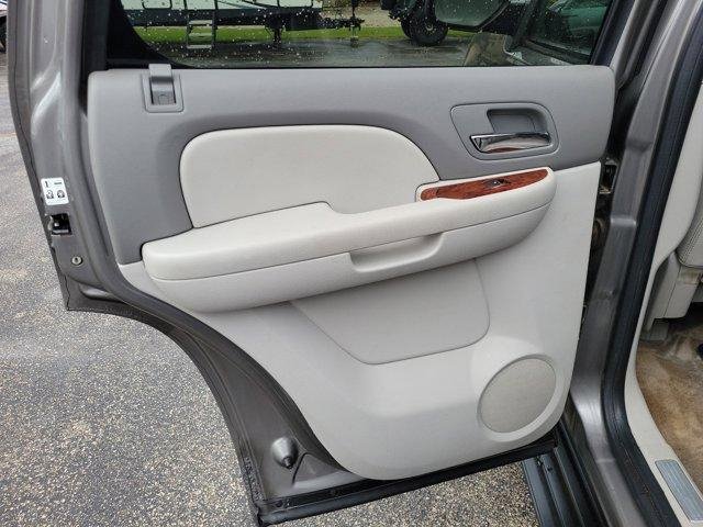 Used 2009 Chevrolet Tahoe LT w/ Luxury Package image 12