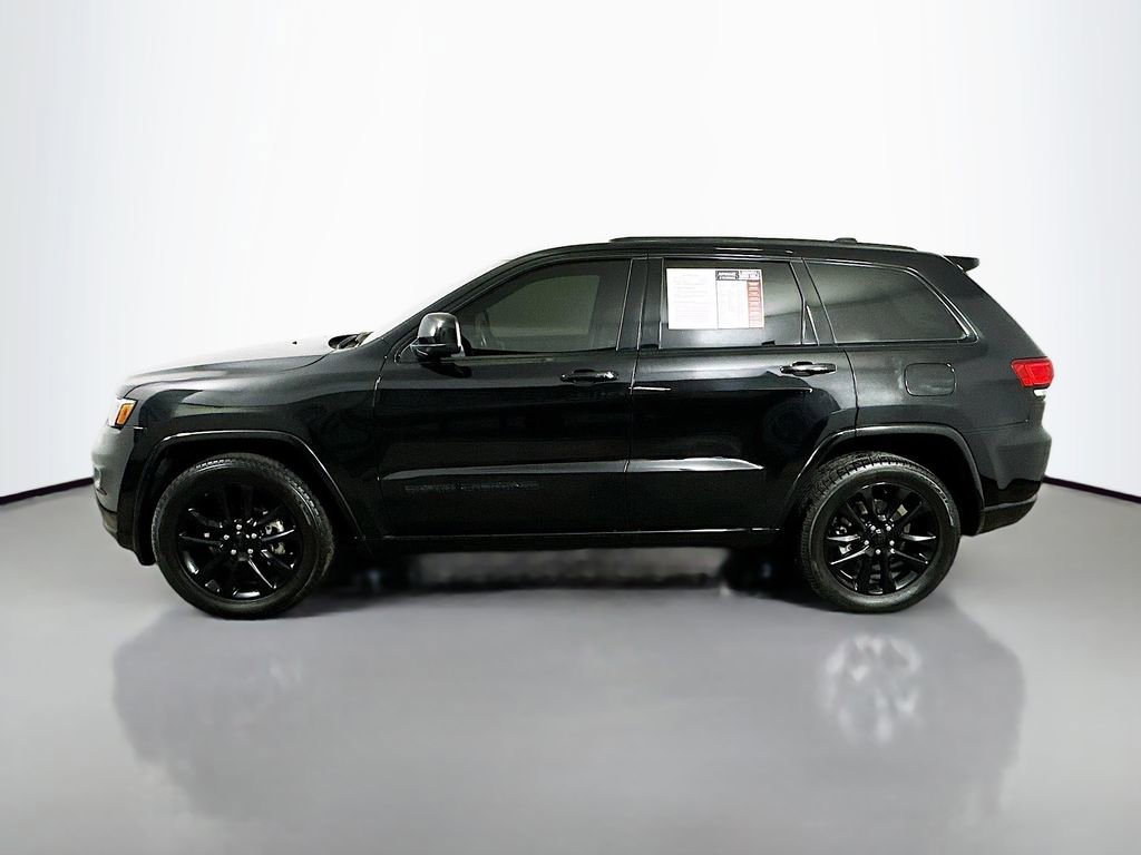 Used 2020 Jeep Grand Cherokee Altitude image 5