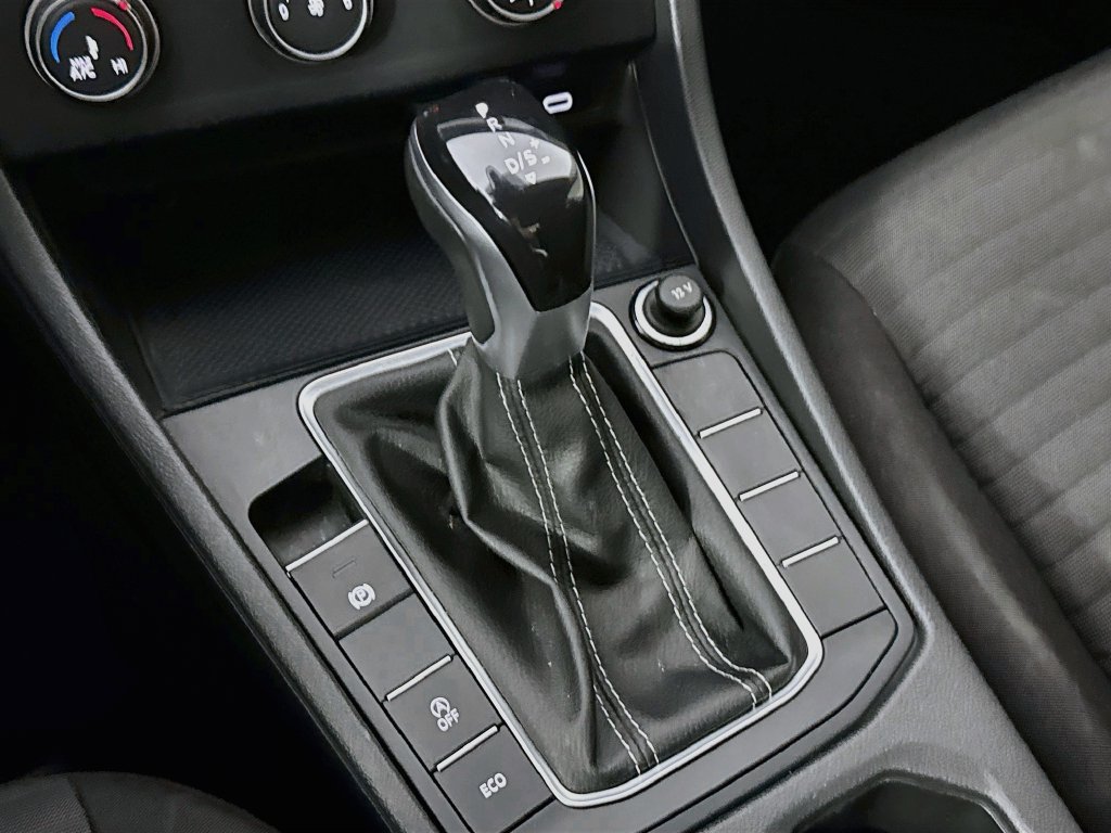 Used 2022 Volkswagen Jetta S FWD image 16
